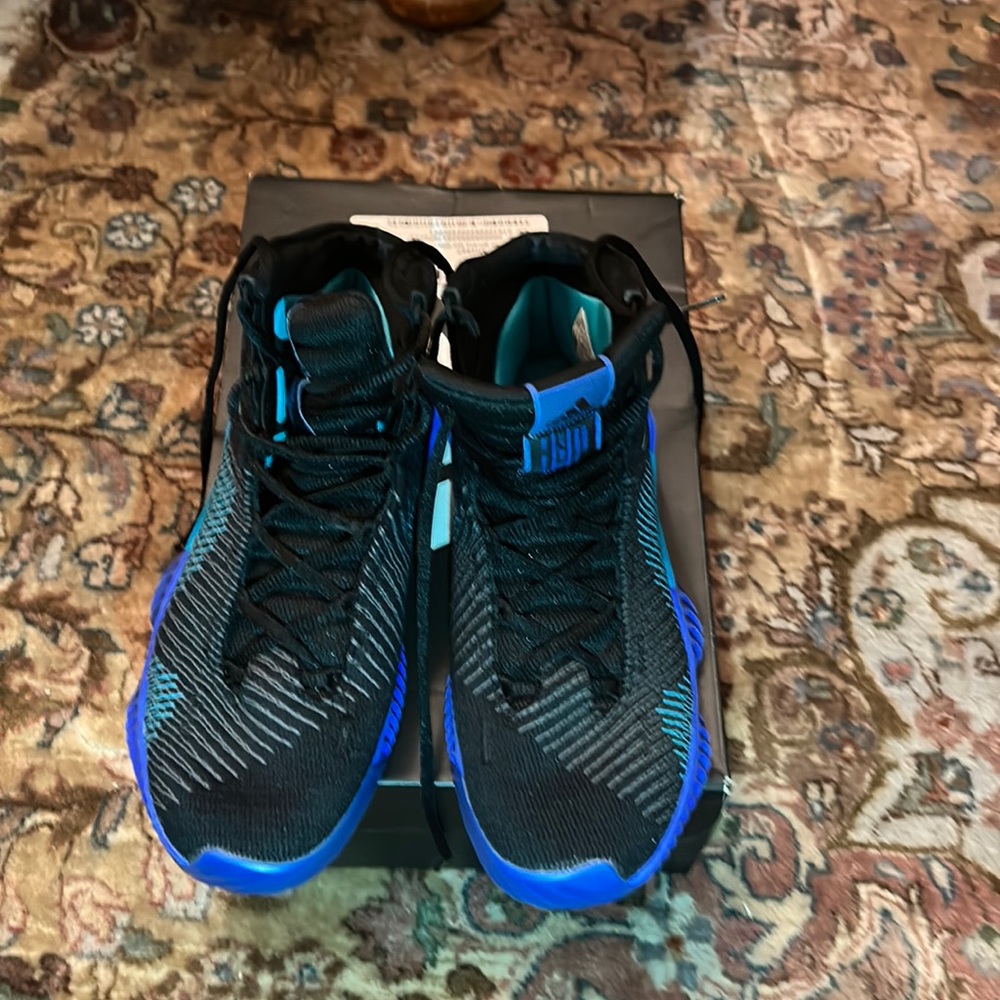 Black blue green white adidas pro sneakers size 5 1/2 in great condition!
